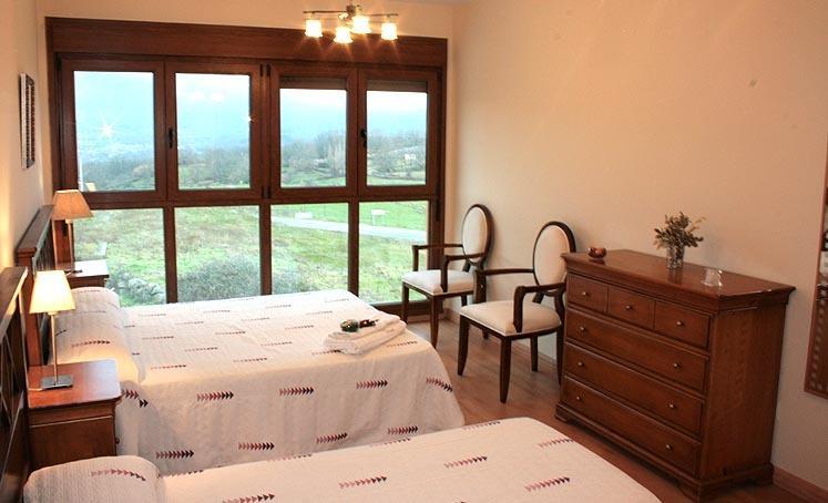 Apartamentos La Covatilla Neila de San Miguel Zewnętrze zdjęcie